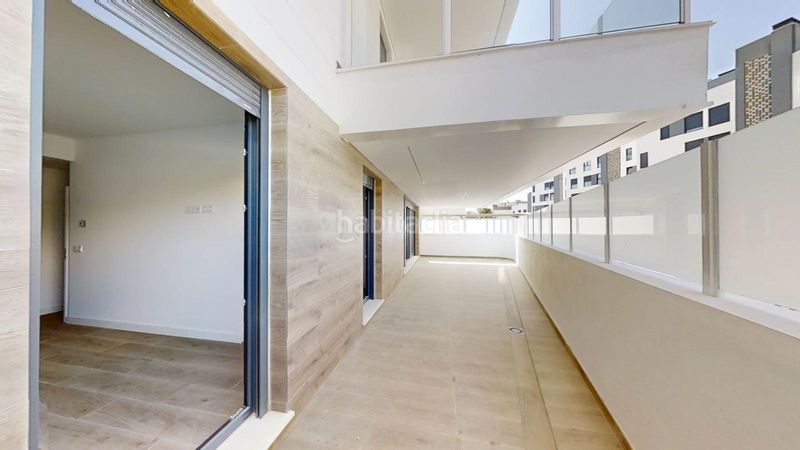 Foto c838a092-5832-4898-9212-0e82807b8cda. Piso en Playamar - Benyamina Torremolinos