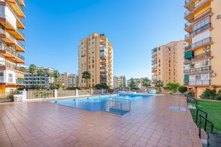 Pis  Calle de la playa. Piso totalmente reformado 2 dormitorios en urbanizacion en prime