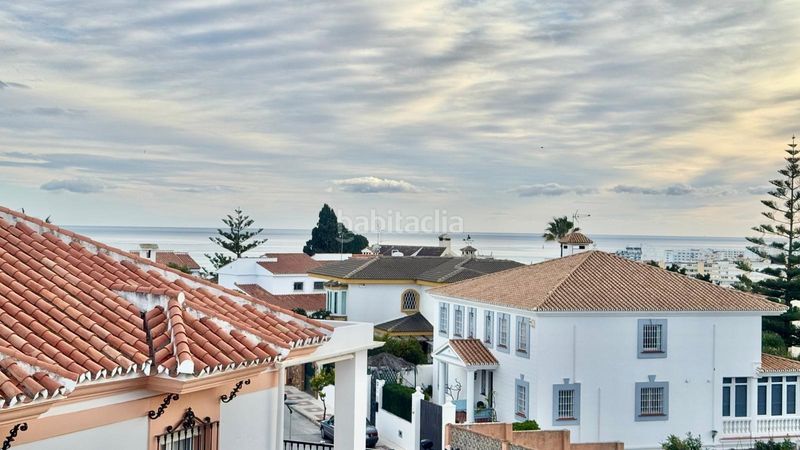 Foto 46dfb615-f57f-45b4-90c0-7a5773e66587. Semi detached house with parking in Montemar Torremolinos