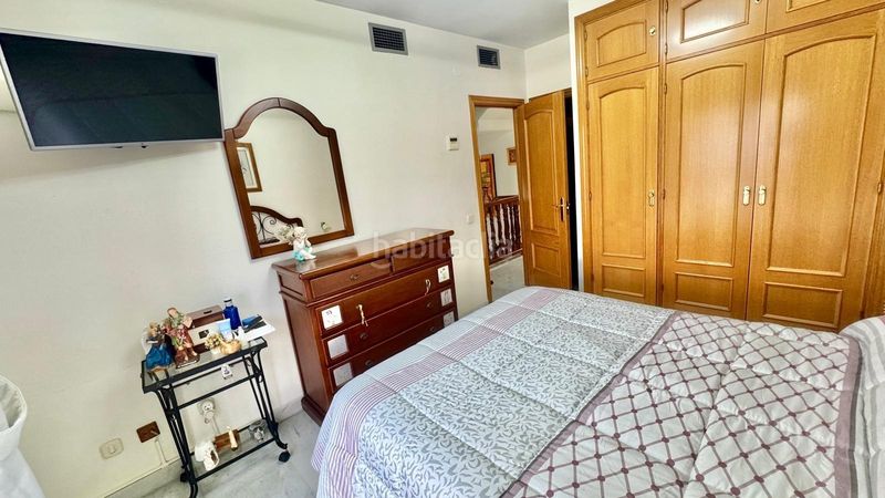 Foto 9127f55d-2c1b-4a4e-af85-03d45e197c61. Semi detached house with parking in Montemar Torremolinos