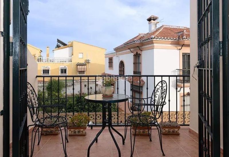 Foto fc940ea6-a4a7-4dc8-9b7a-b44d6be24c05. Semi detached house with parking in Montemar Torremolinos