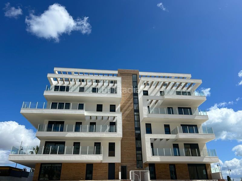 Foto 361e47fd-9a80-45c0-b310-409ec77d18dc. Pis amb aparcament piscina a Playamar - Benyamina Torremolinos