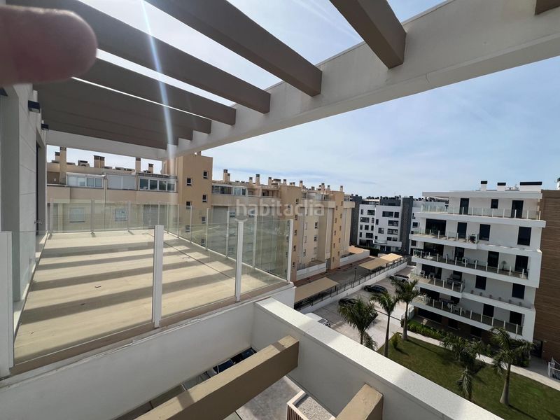 Foto 3d477b67-65fd-4fc9-bdf4-be85e817146e. Pis amb aparcament piscina a Playamar - Benyamina Torremolinos