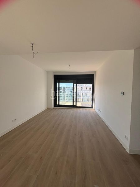 Foto 4093cd73-814c-477c-ba20-fdbebd1e62ca. Pis amb aparcament piscina a Playamar - Benyamina Torremolinos