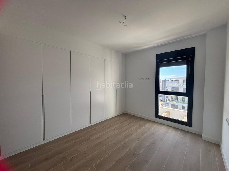 Foto 52c0cdfe-e621-4f9c-ac65-119a60cfe4ee. Pis amb aparcament piscina a Playamar - Benyamina Torremolinos