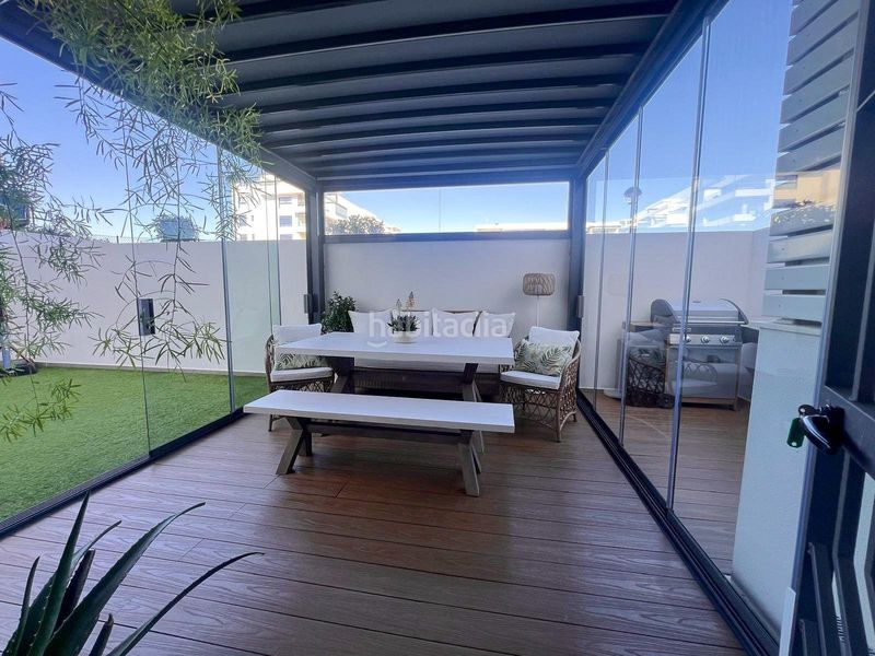 Foto 861bb778-3ed0-47fe-a68b-77d1db8a3636. Pis amb aparcament piscina a Playamar - Benyamina Torremolinos