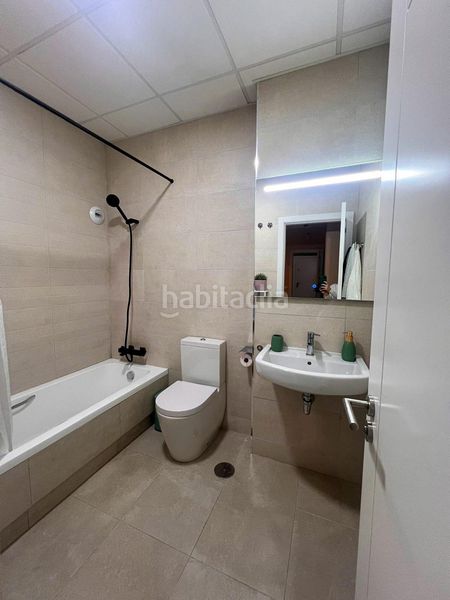 Foto d27013fb-0f84-4d75-b7e2-167887895cf9. Pis amb aparcament piscina a Playamar - Benyamina Torremolinos