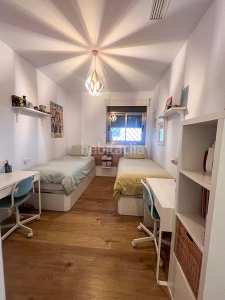 Foto fa465993-8166-42ab-ac51-78800216f9ef. Pis amb aparcament piscina a Playamar - Benyamina Torremolinos