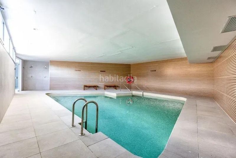 Foto 5678f820-172f-4042-8063-813dcc2c55d9. Pis amb aparcament piscina a Los Álamos Torremolinos