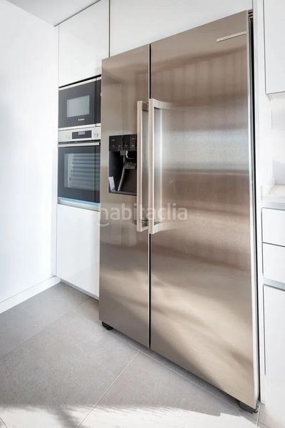 Foto acb150b8-418a-4b7f-940e-73b2632cf207. Pis amb aparcament piscina a Los Álamos Torremolinos