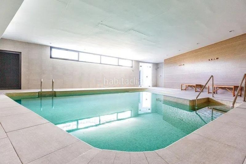 Foto c0ed3242-d43e-439e-8f6e-5d685a0909a3. Pis amb aparcament piscina a Los Álamos Torremolinos