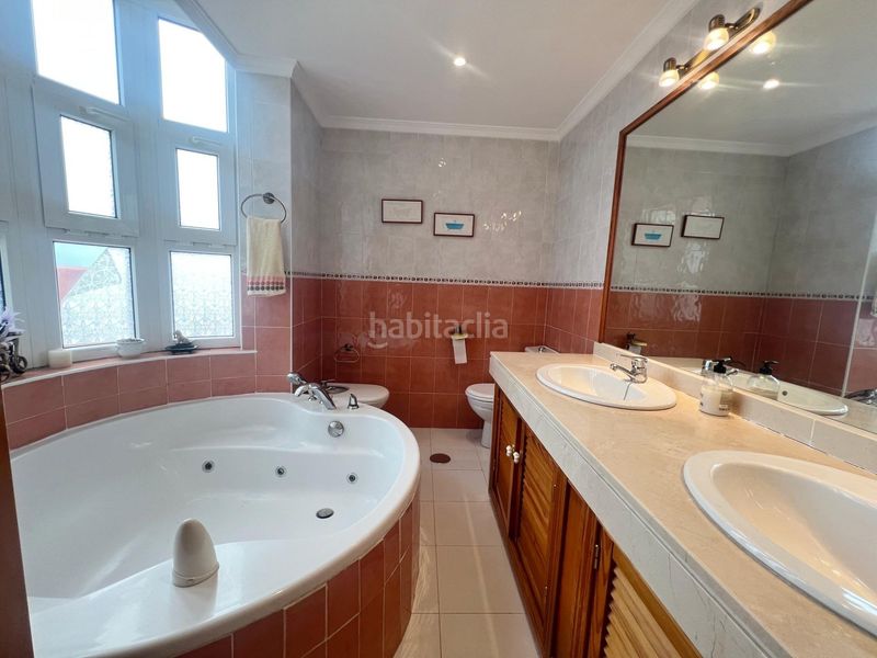 Foto 15957489-01f6-4b9a-969d-c3b27d0b7c46. Àtic amb aparcament piscina a Los Álamos Torremolinos