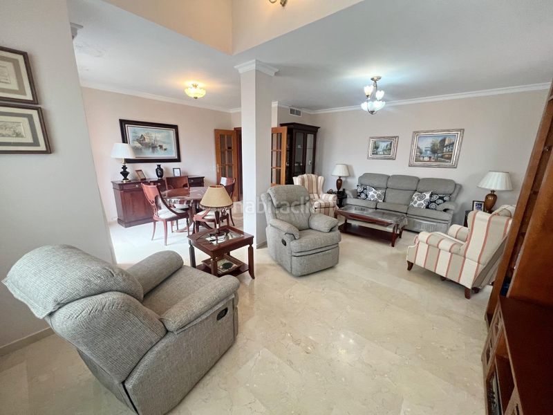 Foto 2ea569ef-b522-4476-8752-83e823df97be. Àtic amb aparcament piscina a Los Álamos Torremolinos