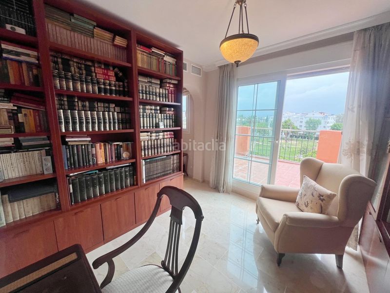 Foto 3663a63c-548c-423d-9dea-17c09bf21fc6. Àtic amb aparcament piscina a Los Álamos Torremolinos