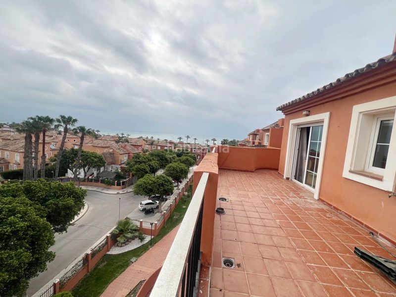 Foto 6a549ed5-27e0-4706-813b-e8007b74d1fb. Àtic amb aparcament piscina a Los Álamos Torremolinos