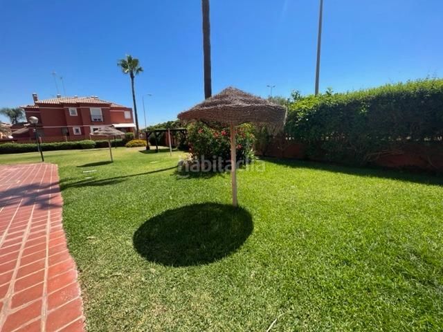 Foto 7dc3ce49-ac04-47e4-bbd7-3fe752510580. Àtic amb aparcament piscina a Los Álamos Torremolinos