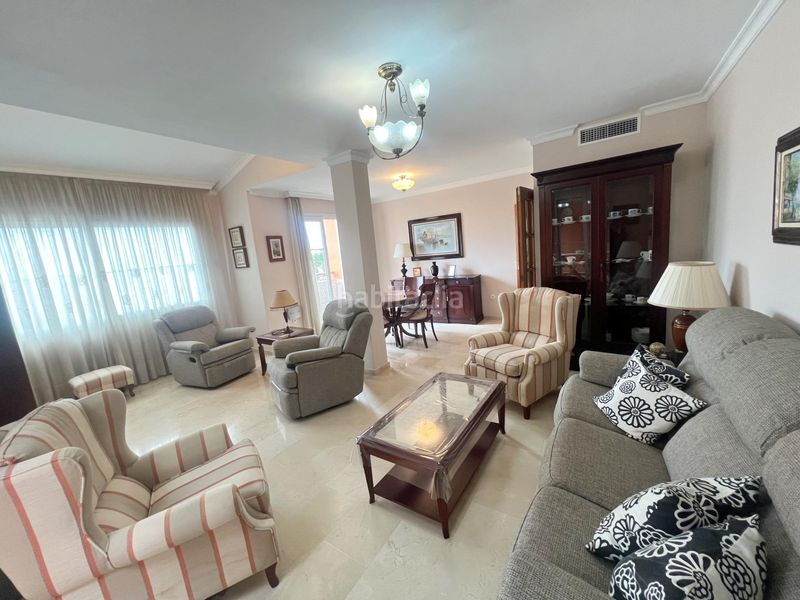 Foto a483acfa-0c7f-4e9b-b193-d0bd161cfa69. Àtic amb aparcament piscina a Los Álamos Torremolinos