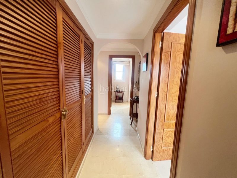 Foto f3e59c2b-6149-4769-b434-978e9e132114. Àtic amb aparcament piscina a Los Álamos Torremolinos