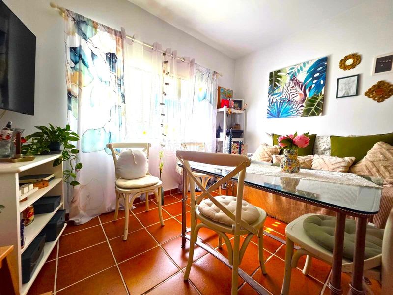 Foto c87142d7-e44d-4870-8257-788f74e2e0d9. Apartament amb aparcament piscina a El Pinillo Torremolinos