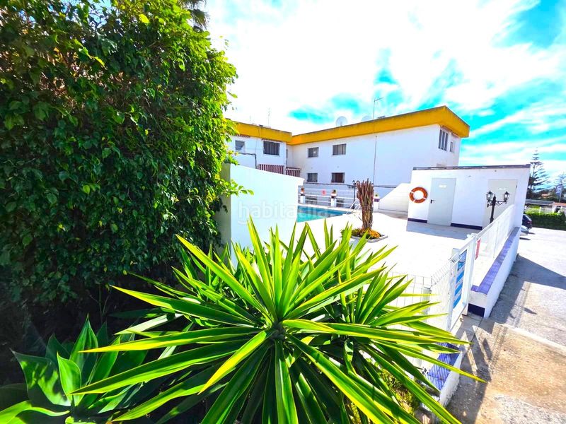 Foto f54b03ad-7fe0-4aae-8445-84a1d550cf7e. Apartament amb aparcament piscina a El Pinillo Torremolinos