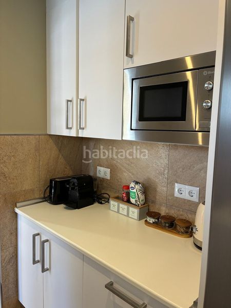 Foto 5dd82ba7-87db-4928-a3e2-3f96bffabba0. Pis amb piscina a Playamar - Benyamina Torremolinos