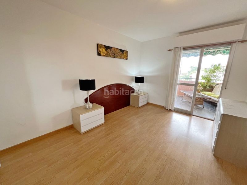 Foto 0d9cd527-c407-45f5-9220-6355d9fa7ff2. Pis amb aparcament piscina a El Pinillo Torremolinos