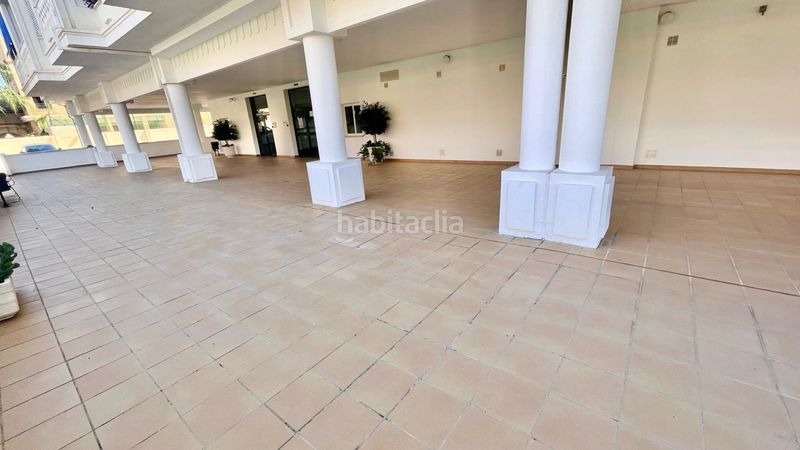 Foto a693e946-6c5e-4af5-916d-06ed61a28057. Pis amb aparcament piscina a Playamar - Benyamina Torremolinos