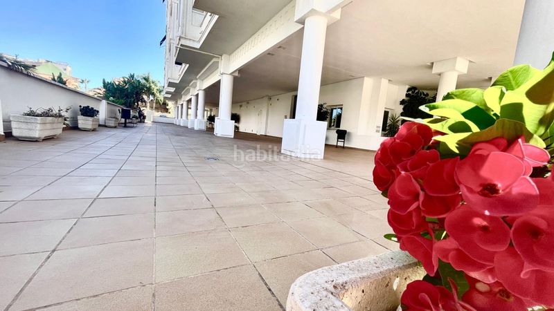 Foto a9416c53-d3d1-4c0a-8c57-33391f82e657. Pis amb aparcament piscina a Playamar - Benyamina Torremolinos