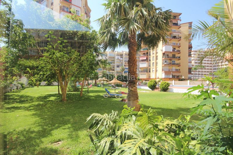 Foto 464ceec9-d35f-4c52-adf6-d6c37395a13d. Pis amb calefacció aparcament piscina a Playamar - Benyamina Torremolinos