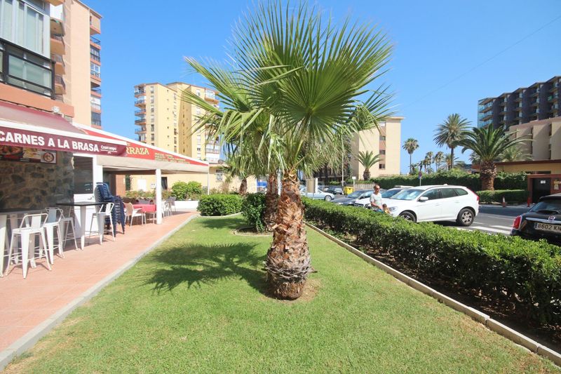 Foto 975d3555-b47d-4747-87f3-bb1cffc90c3e. Pis amb calefacció aparcament piscina a Playamar - Benyamina Torremolinos