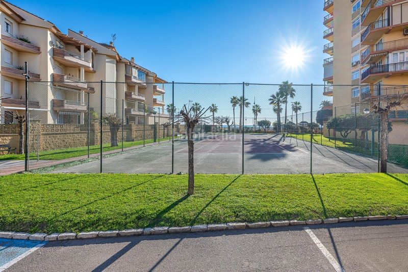 Foto 998e3e13-fefa-4fee-afc1-b12ed5a7cf5c. Pis amb calefacció aparcament piscina a Playamar - Benyamina Torremolinos