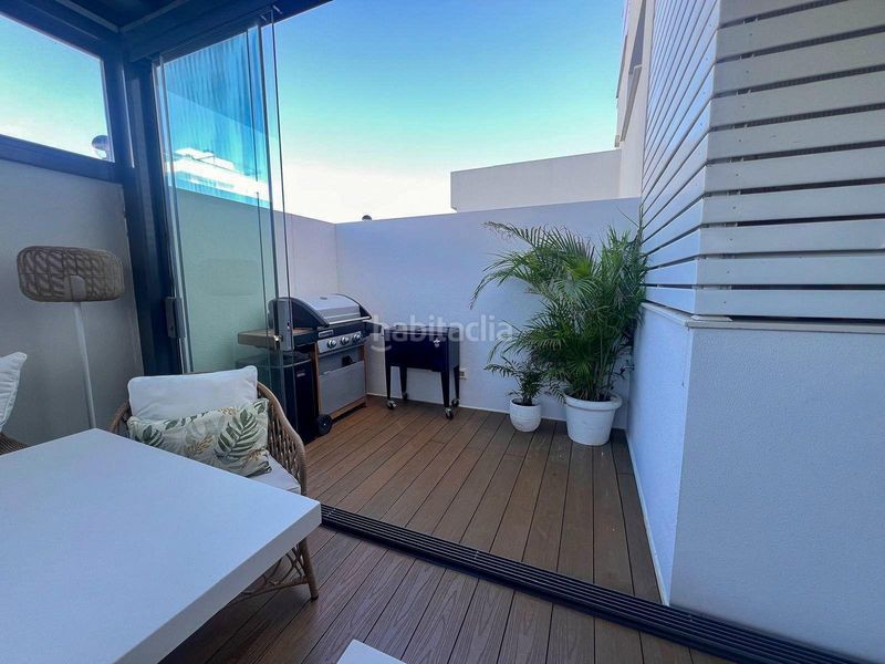 Foto e5a869ca-0232-4420-81aa-589044c7d8a2. Pis amb aparcament piscina a Playamar - Benyamina Torremolinos