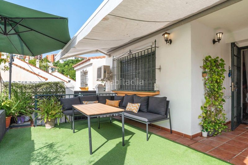 Foto b979ac7b-6047-4a42-b09b-aef3913eaa70. Casa adossada amb piscina a Playamar - Benyamina Torremolinos