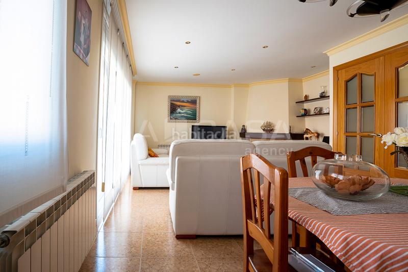 Foto 83de90fd-de99-41cc-96e0-621fc7775e03. Semi detached house with parking in Font Verda Granollers