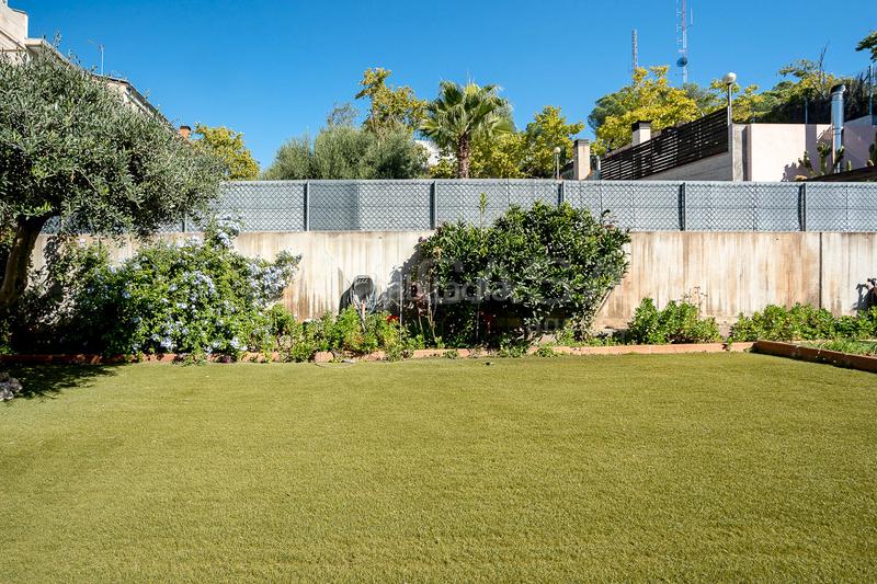 Foto d72f74cd-cff0-44c4-98cc-101dad5fa9d3. Semi detached house with parking in Font Verda Granollers