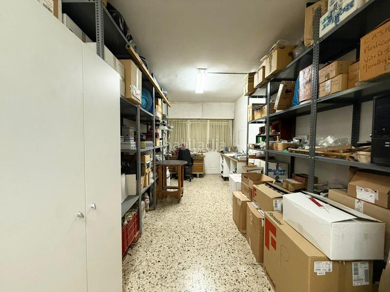 Foto 63b878b4-c49c-4b63-ac8c-6b0d4c1efcbf. Local comercial a Besòs - Maresme Barcelona