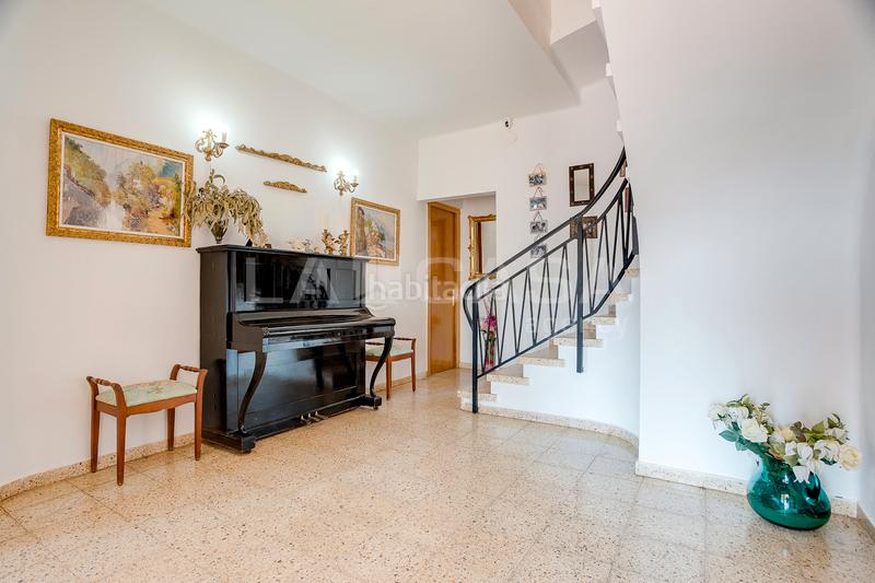 Foto 00454efe-f976-4a11-b39d-26bd8e6d17de. Casa con riscaldamento parcheggio in Canovelles