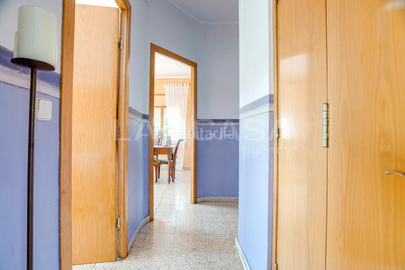 Foto b068e0f0-5421-4a61-8b70-9913f18d555f. Casa con riscaldamento parcheggio in Canovelles