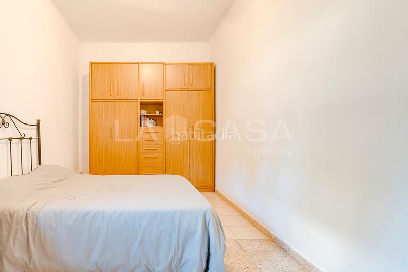 Foto bdd51946-54b8-430b-bc69-089bd9017b2a. Casa con riscaldamento parcheggio in Canovelles