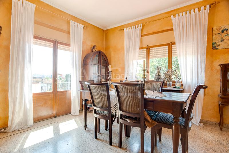 Foto cea5759d-10e2-43e9-b2a5-e1aa8098879c. Casa con riscaldamento parcheggio in Canovelles