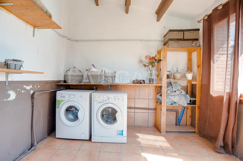 Foto e75190fd-2292-4d4e-995c-288541ee6dbb. Casa con riscaldamento parcheggio in Canovelles