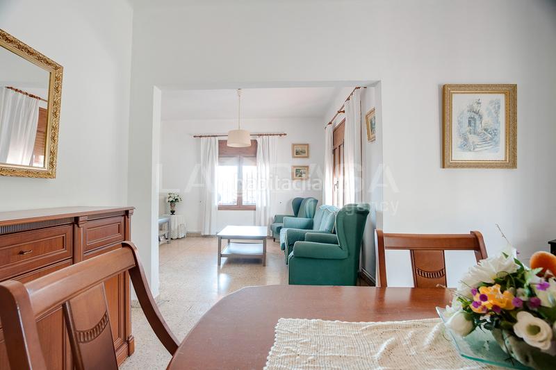 Foto fecbc6c2-47bd-49fa-a087-f80ef9a74e5a. Casa con riscaldamento parcheggio in Canovelles