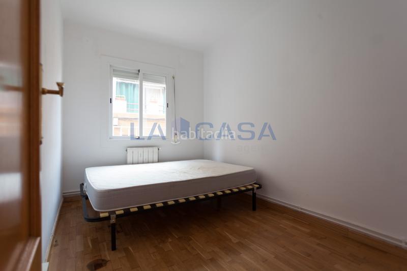 Foto f4099921-a681-457f-a196-4bc065aed7e8. Piso en Carmel Barcelona