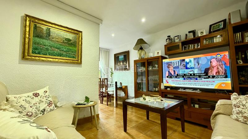 Foto a28f0194-687e-4356-b475-9f2d1f2fe9cc. Flat in Can Vidalet Esplugues de Llobregat