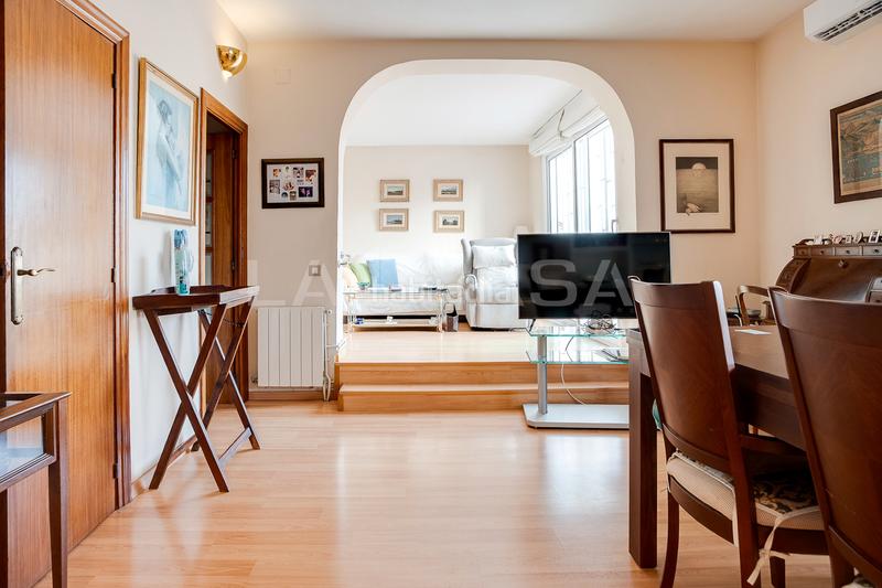 Foto 2e64cfa6-456c-4904-91a6-5df6d78821d8. Ático en El Clot Barcelona