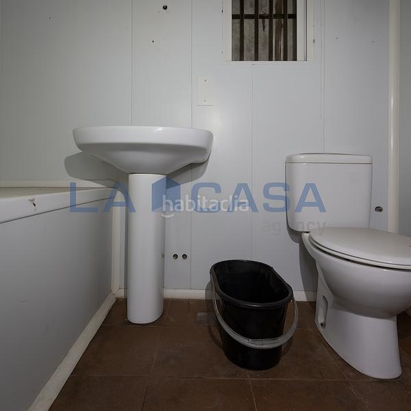 Foto 5e3e2d54-e3a9-45fd-8c52-1b046a79b0eb. Local comercial en Sagrada Família Barcelona