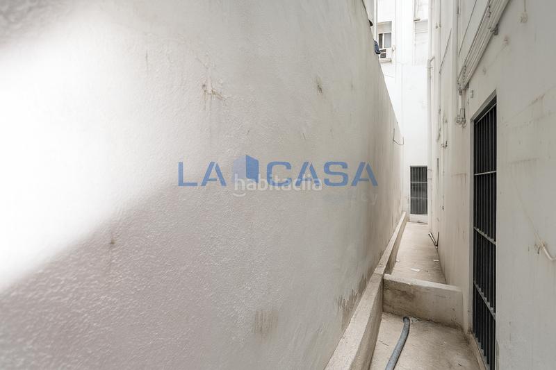 Foto 5a98cb75-d51b-41d1-8e1e-518a5ecf3b1d. Local commercial dans Sagrada Família Barcelona