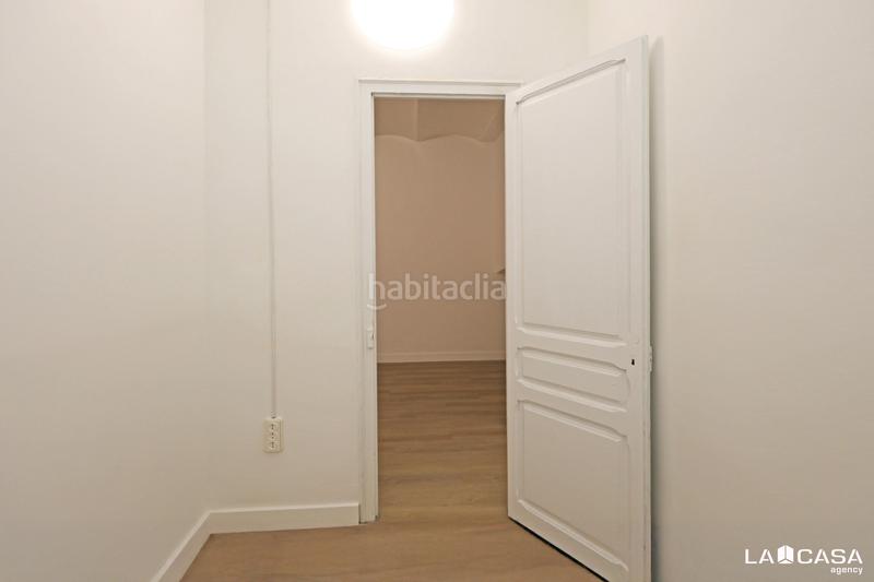 Foto 7c443433-6add-4812-ba9c-6c97cad1c851. Piano terra in Can Vidalet Esplugues de Llobregat