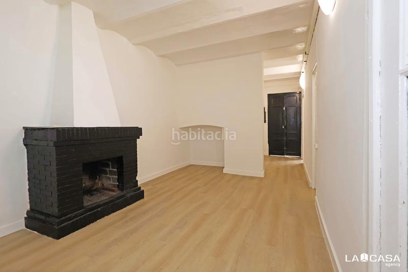 Foto 18b30aee-4f28-4bf7-86d1-c93bc7d38b42. Rez-de-chaussée dans Can Vidalet Esplugues de Llobregat