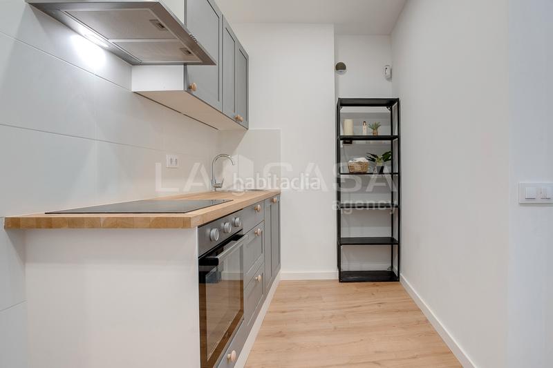 Foto 5f66d55e-8630-43ea-a0d6-cdd04338c811. Planta baja en Pubilla Cases Hospitalet de Llobregat (L´)